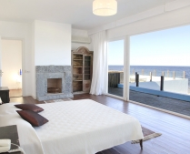 Enlarge photo Enlarge photo